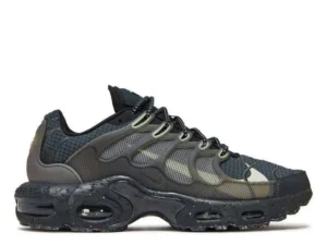 AIR MAX TERRASCAPE PLUS ‘BLACK BARELY VOLT’
