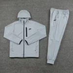 Conjunto Nike Sportswear Tech Fleece Cinza