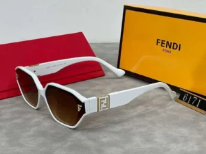 Sunglasses Fendi FDW012